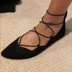 Report Women’s black sandals